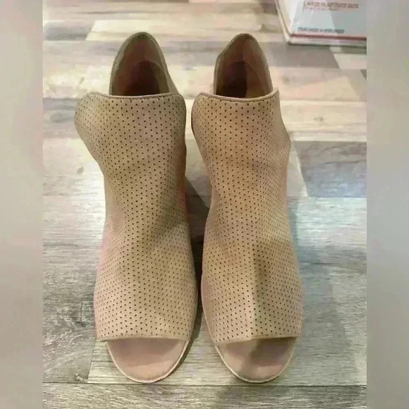 COLE HAAN Shiloh suede open toe block booties heels size - Picture 5 of 5